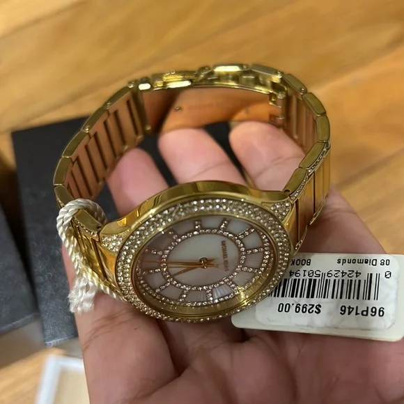 Michael Kors designer brand authentic luxe gold tone watch original packaging🎁